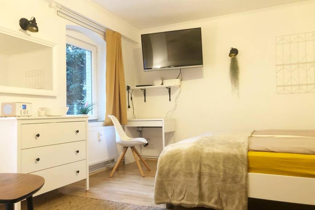 Gemuetliche Sanierte 1 Zimmer Wohnung Mit Privatem Parkplatz Im Zentrum Κίελο Εξωτερικό φωτογραφία