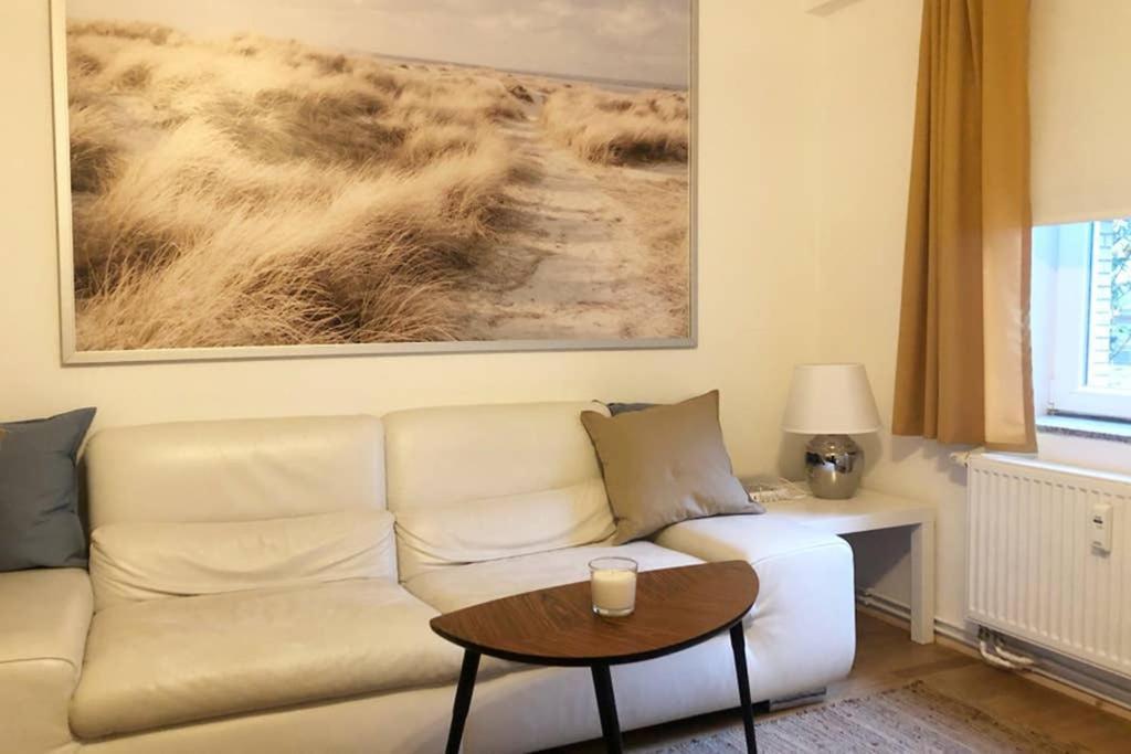 Gemuetliche Sanierte 1 Zimmer Wohnung Mit Privatem Parkplatz Im Zentrum Κίελο Εξωτερικό φωτογραφία